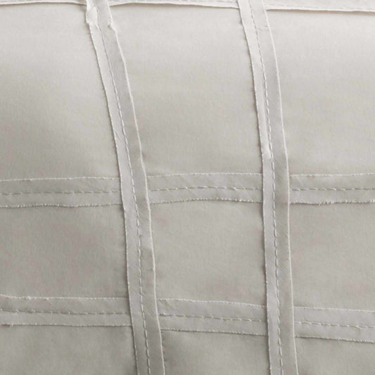 Soft texture and elegant design of Queens Contemporary Light Gray Bedding enhance your bedroom's style and comfort.